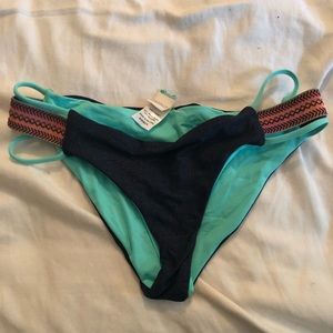 🔥BLOWOUT SALE🔥 LSPACE Reversible Bikini Bottom